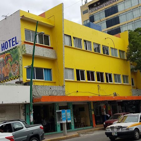 Hotel Avenida Тустла-Гутьеррес Экстерьер фото